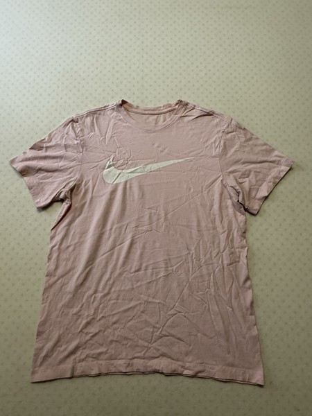 Nike Shirt Swoosh Logo Graphic Tee Crew Neck Short Sleeve Size M Pink Womens