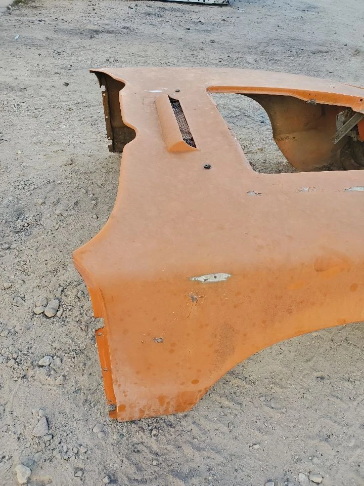 Guardabarros delantero SAAB Sonett 1973 OEM capó Foto 2 de 4