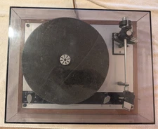 Thorens TD-145 Belt Drive Turntable in Original Box w Shure M95ED Cartridge