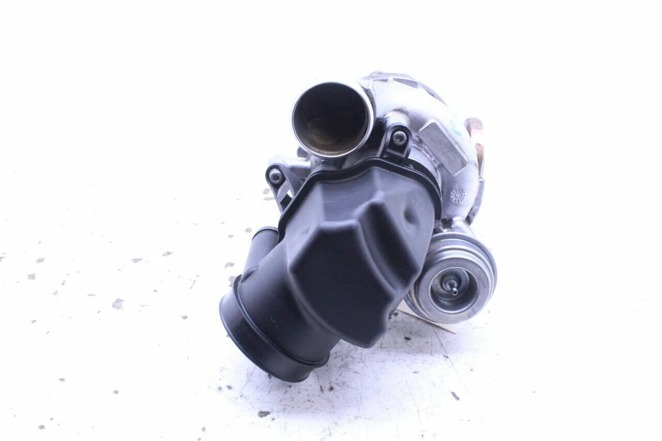 BMW M5 M6 S63 2012-2014 turbocompresor derecho OEM usado Foto 3 de 4