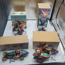 tin windup toys in box