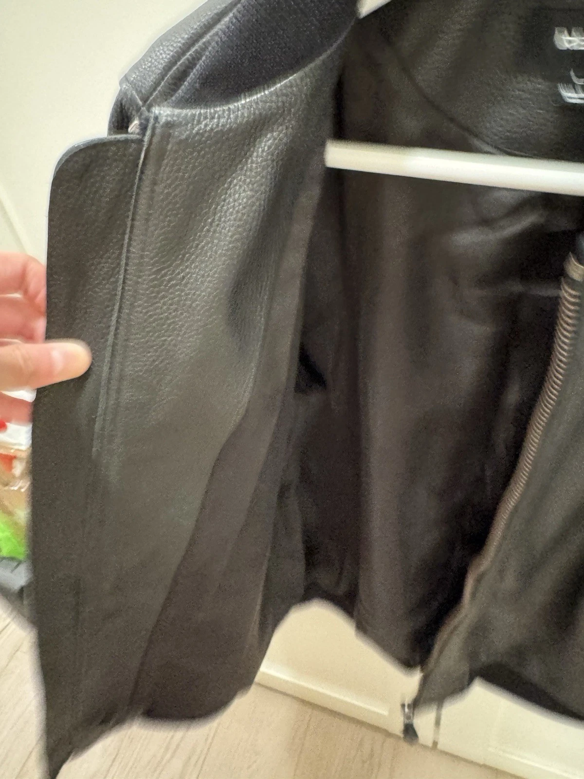 REISS Men's Black Leather Bomber Jacket Size L image 5