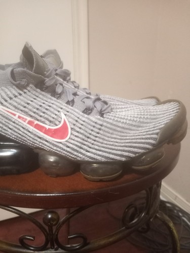 Nike Air VaporMax Flyknit 3 Herren Größe 11,5 partikelgrau/schwarz/rot, AJ6900-012 - Bild 5 von 15