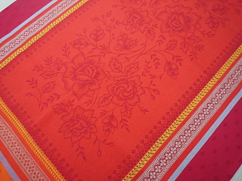 Tischläufer Jacquard Baumwolle 50x160 cm rot Blumenmotiv Frankreich Teflonschutz - Bild 2 von 4
