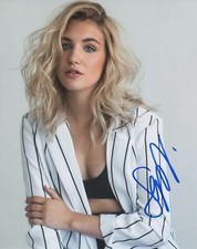 Sophie Nelisse Sexy Autographed Signed 8x10 Photo COA 2019-8