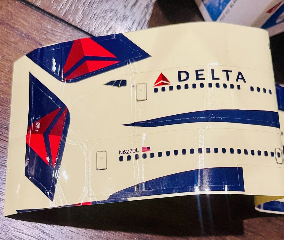 Juguete de construcción Delta Airlines 2008 de Daron 55 piezas artículo no. BL444 Foto 3 de 4