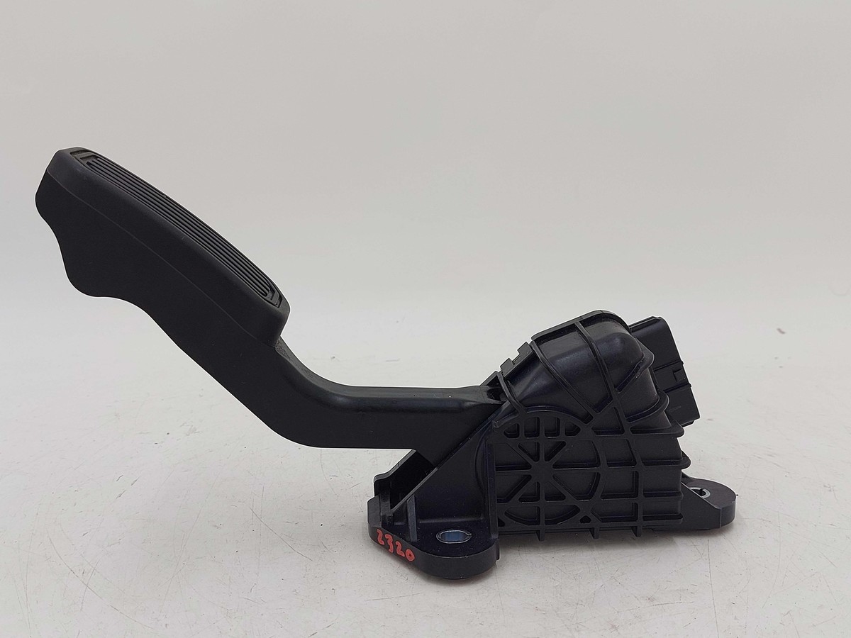 2020 TOYOTA TACOMA ACCELERATOR GAS PEDAL 78120-04081 | eBay
