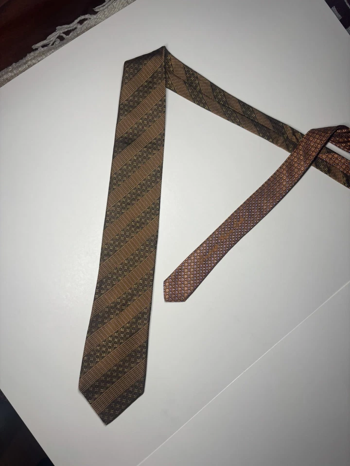 "Corbata Robert Graham para hombre 100 % seda multicolor a rayas floral 61"" de largo" Foto 3 de 4