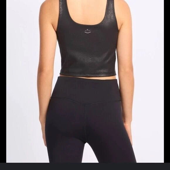 beyond-yoga cropped snake print racerback stretch tank-top