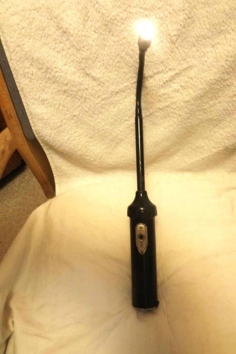 Vintage EveReady Flashlight, Inspection Type A-5 No. 94-32286 WWII