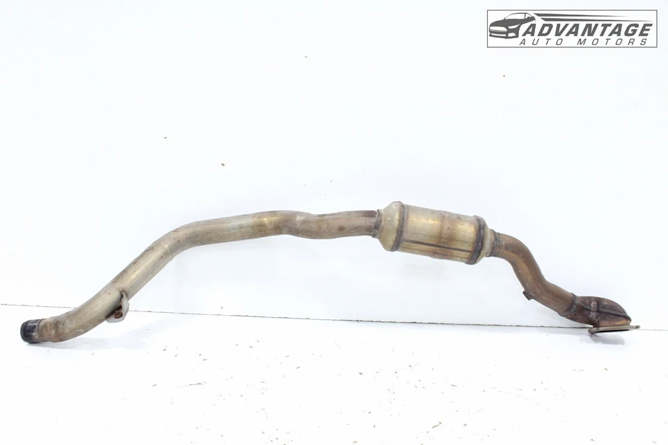 Tubo de escape del motor delantero derecho Chrysler 300 2016-2021 3,6 L tracción trasera OEM Foto 3 de 4