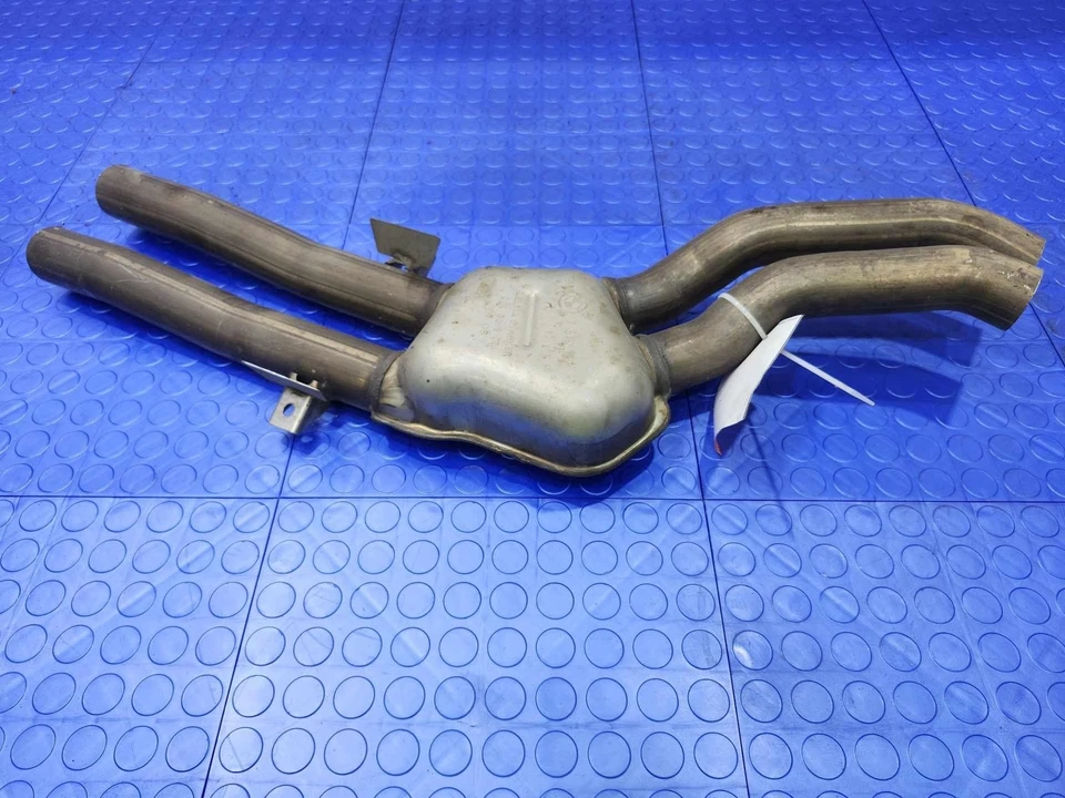 Silenciador de escape central BMW Z4 2006-2008 3,0 L genuino OEM 18107551503 Foto 3 de 4