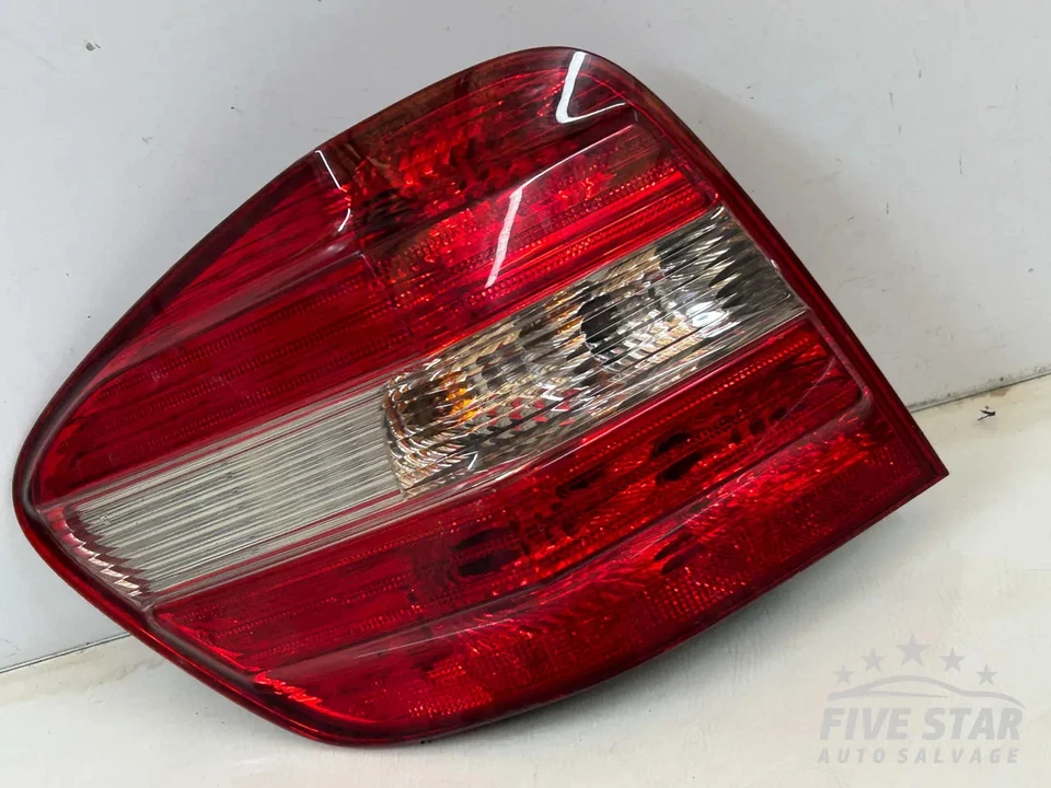 Mercedes-Benz M-Class Rear Outer Tail Light Left 2006 SUV 4/5dr A1648201964 - Image 2 of 4