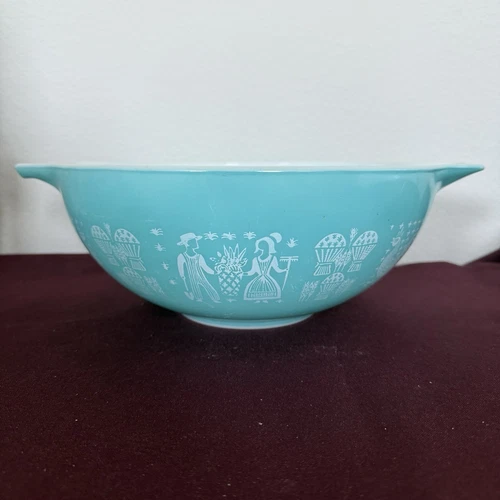 Pyrex 4 Quart Amish Butter Print #444 Mixing Bowl Turquoise Blue vintage