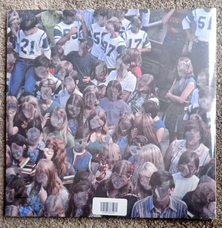 SLEIGH BELLS - TREATS: RSD BLACK FRIDAY BLUE/WHITE VINYL LP + BKLET/POSTER: MINT - Image 3 of 4