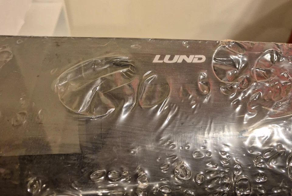 2002-05 Dodge Ram 1500/03-05 Ram 2500 3500 Lund Bug Deflector-9730413 Smoke - Image 3 of 4