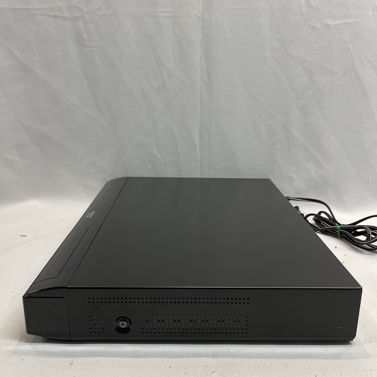 Sharp Aquos BD-HP20U 1080p Blu-Ray DVD BD HDMI 7.1 Disc Player Tested Working - Picture 4 of 12