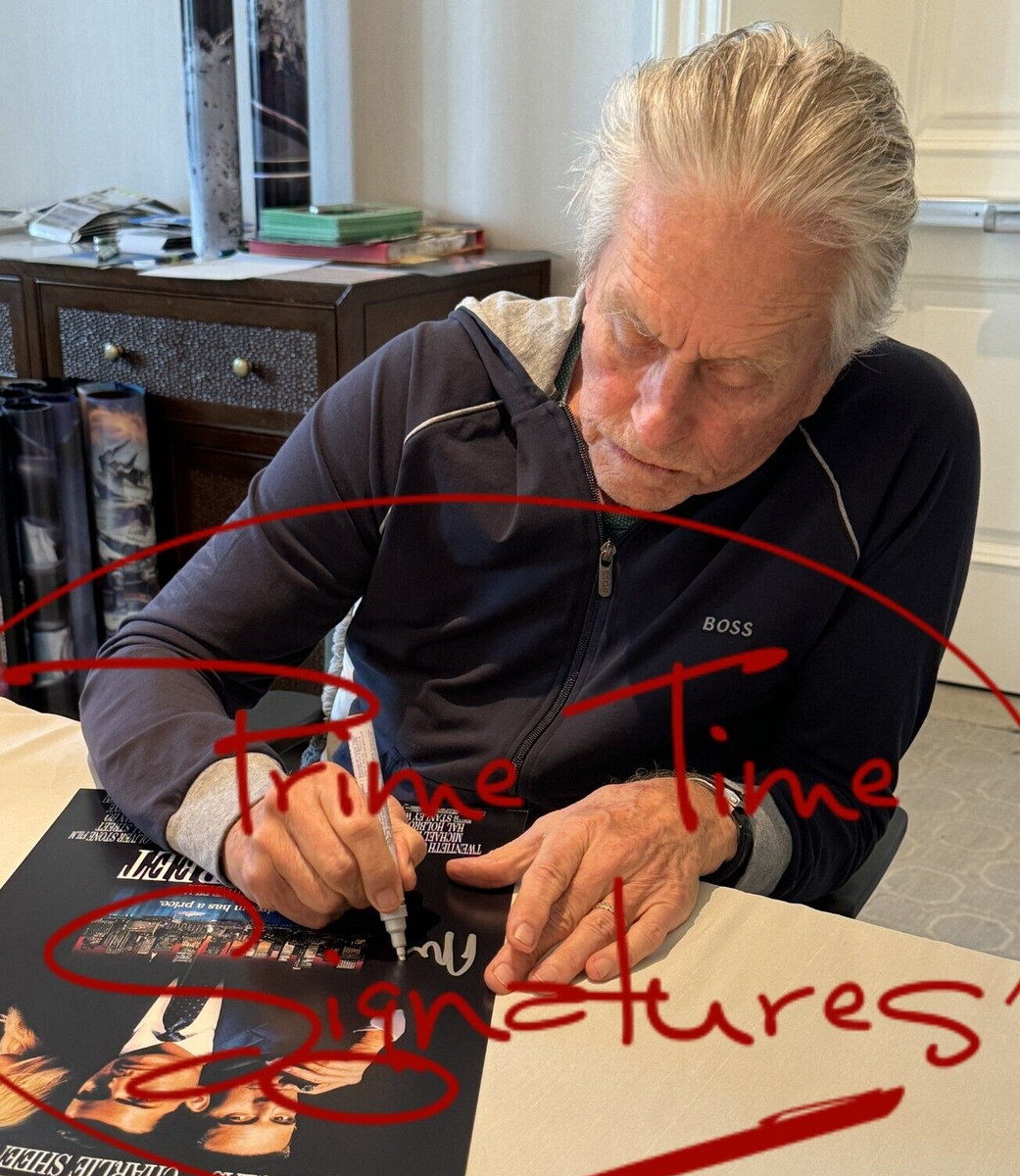 Michael Douglas サイン入りカード 25/100 Michael Douglas Signed 12x18 Photo Black Rain Autograph Beckett