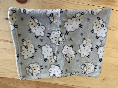 Parent's Choice Gray Sheep Print Plush Baby Blanket, Infant Unisex, 30'' x 36''