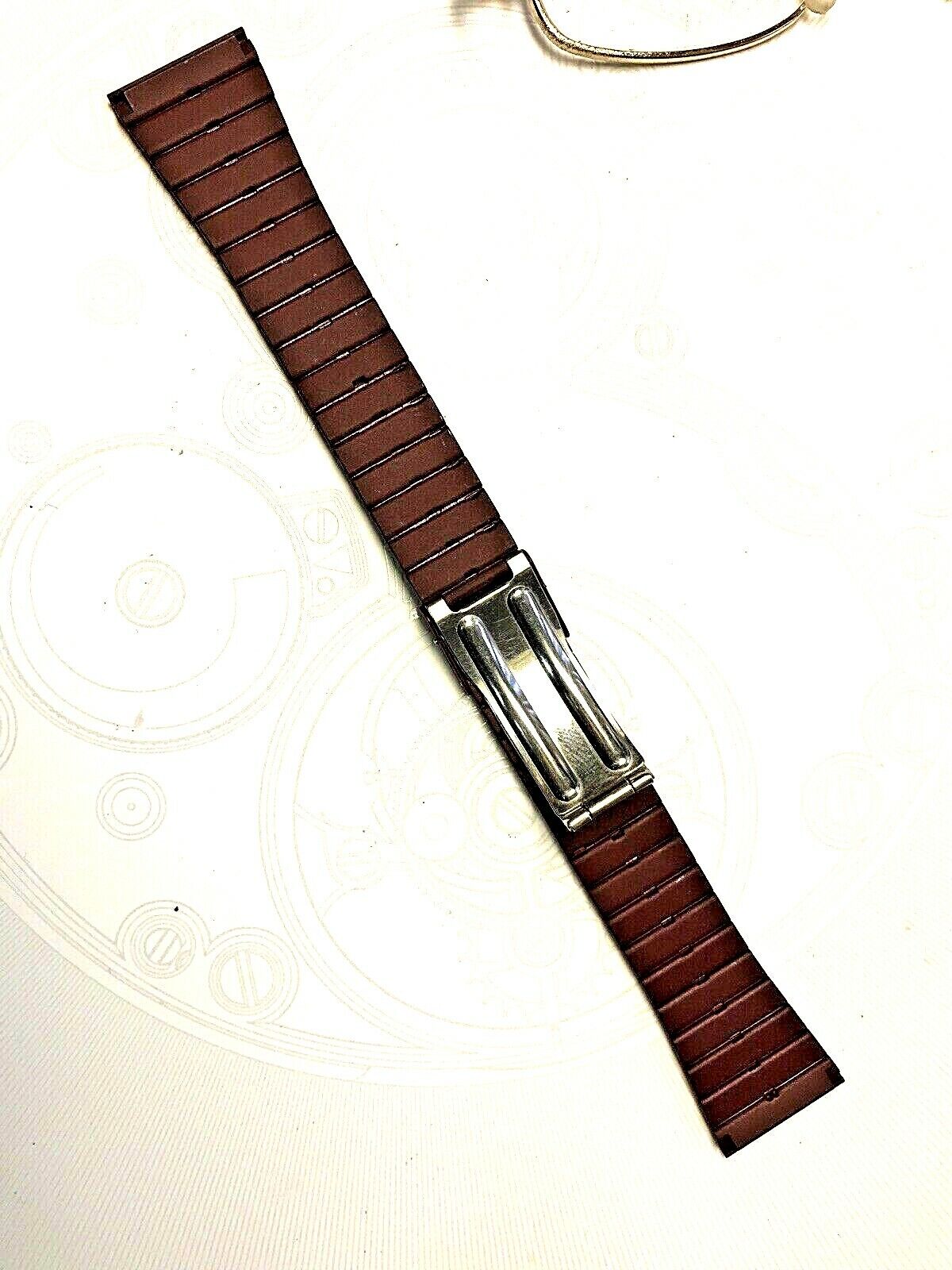 Bracelet LEROY 21 MM metal couleur or & bordeau type RACING 80s