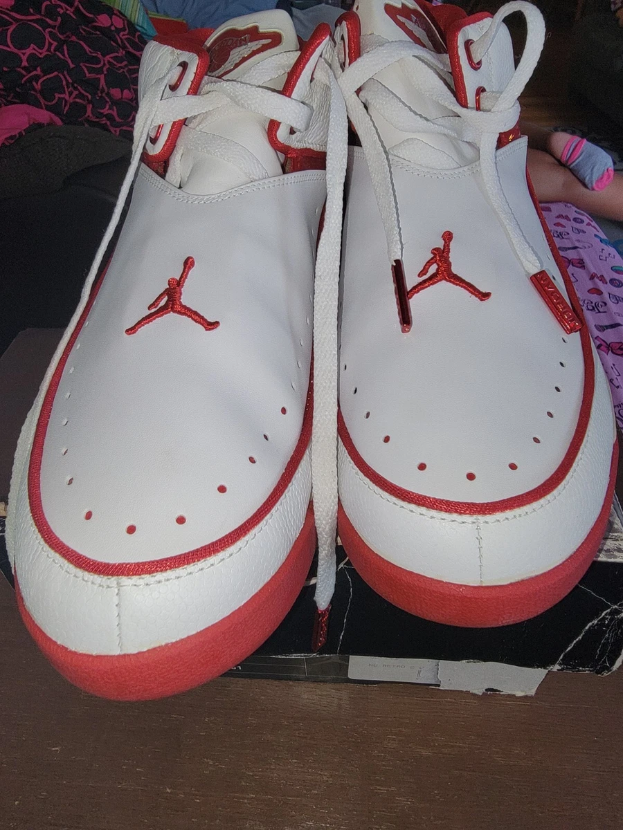 Jordan nu retro 2 sale