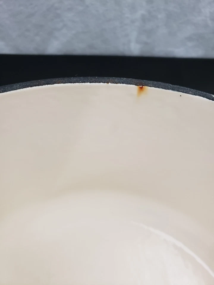 New 5.5 Qt ROUND Tramontina Enameled Cast Iron Dutch Oven Pot w/ Gold Knob READ - Image 2 of 4