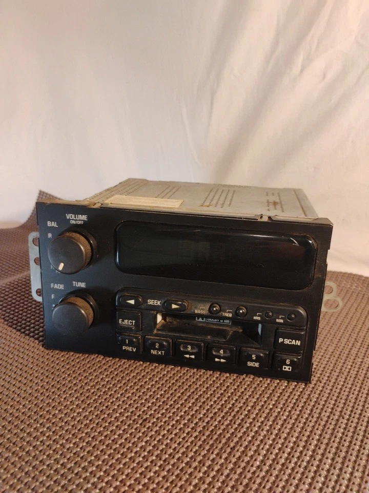 Delco Buick Regal LeSabre factory cassette player radio 96 97 98 99 00 10303191 - Image 3 of 4
