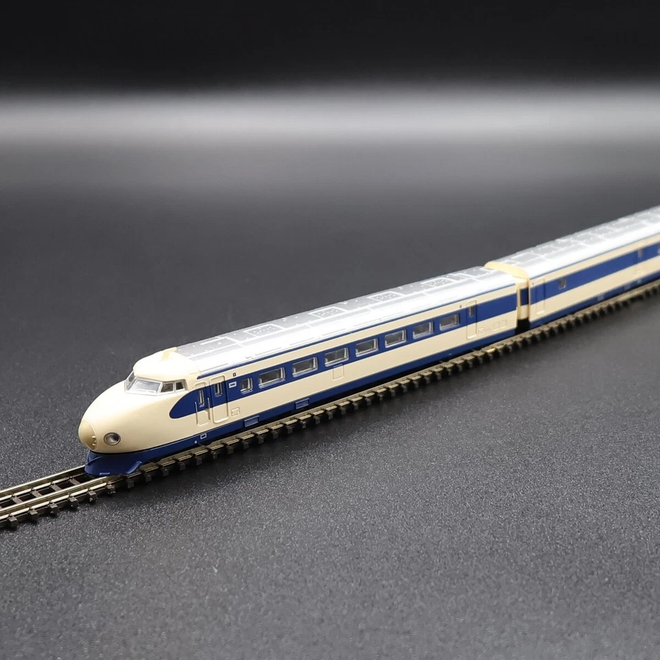 Rokuhan T020-2 - Series 0 Shinkansen (4-Car Base Set) - Spur Z
