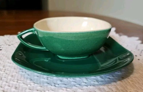 VINTAGE Square Teacup Coffee Mug RED WING POTTERY Dark Green & White Mod MCM