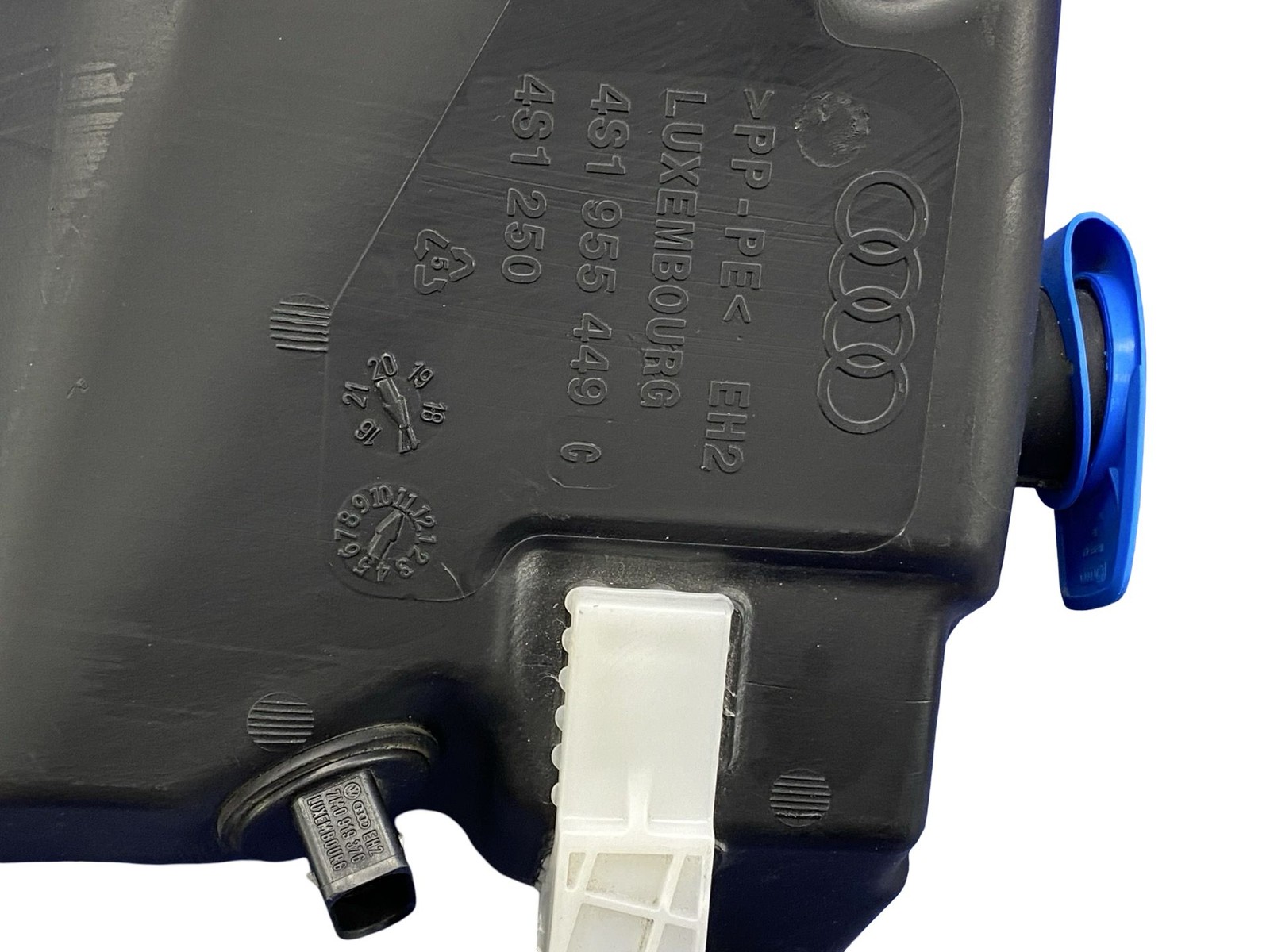 2017-2023 AUDI R8 V10 4S RWS FRONT WINDSHIELD RESERVOIR TANK BOTTLE 4S1955449