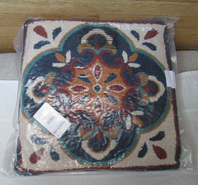 Pillow Indoor Outdoor Plow & Hearth Mandala Hooked New Sealed 18'' x 18''  Boho
