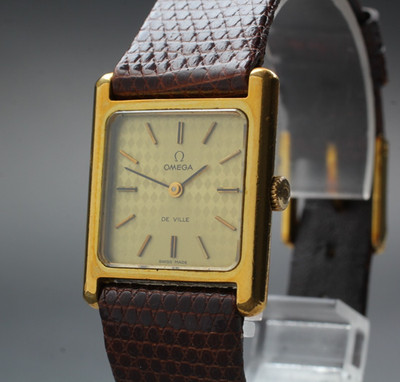 Vintage ''Exc+5'' OMEGA Deville Tank 625 Hand Winding 22mm Unisex Watch From Japan