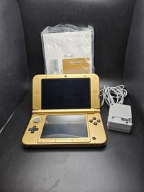 Nintendo 3DS XL The Legend of Zelda: A Link Between Worlds Edition CIB Console