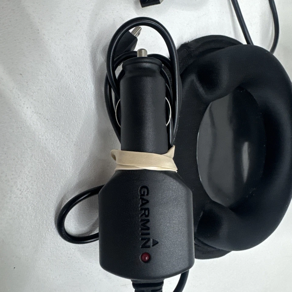 GARMIN nüvi 2757LM (N. America) 7" GPS Navigator W/ Weighted Holder - Image 2 of 4