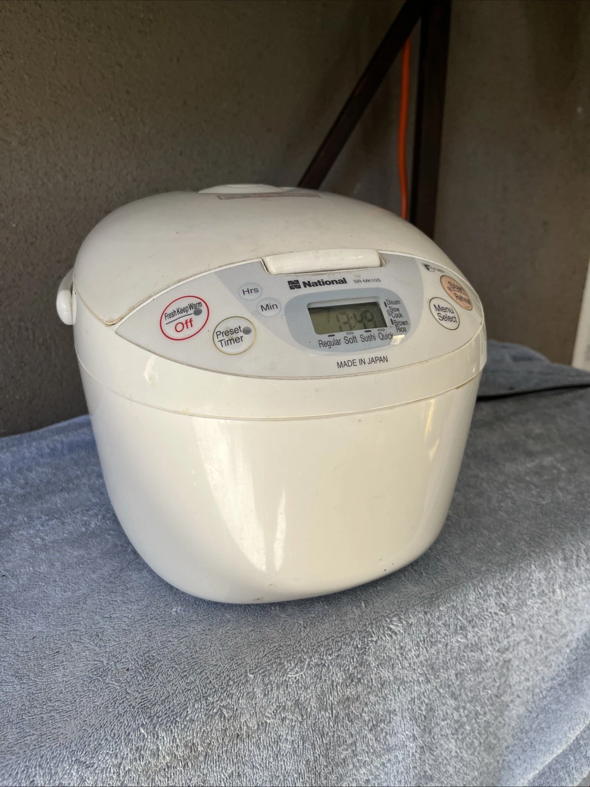 Read. National Rice Cooker Fuzzy SR-MK10S Sushi Made in Japan