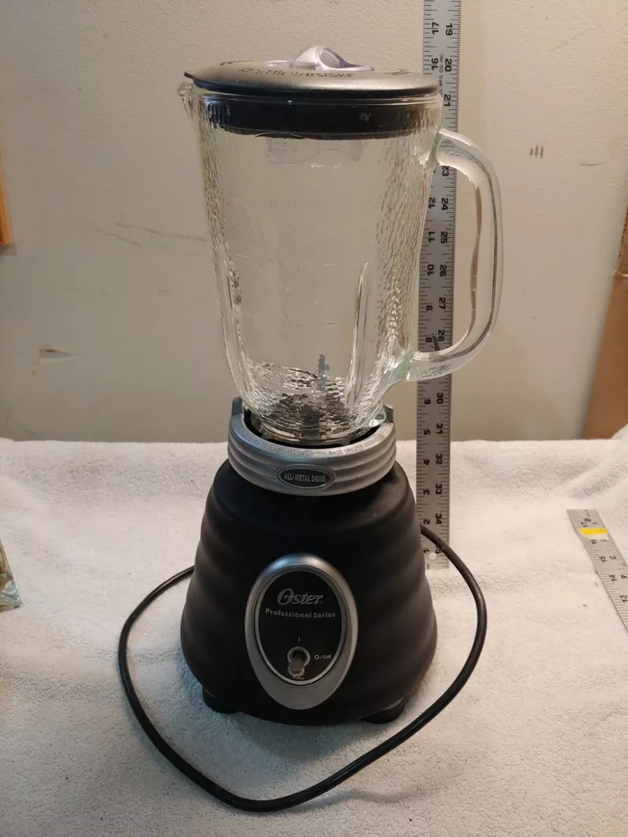 Oster Professional Series 600 Watt Blender PHT2. Black base, Estate find