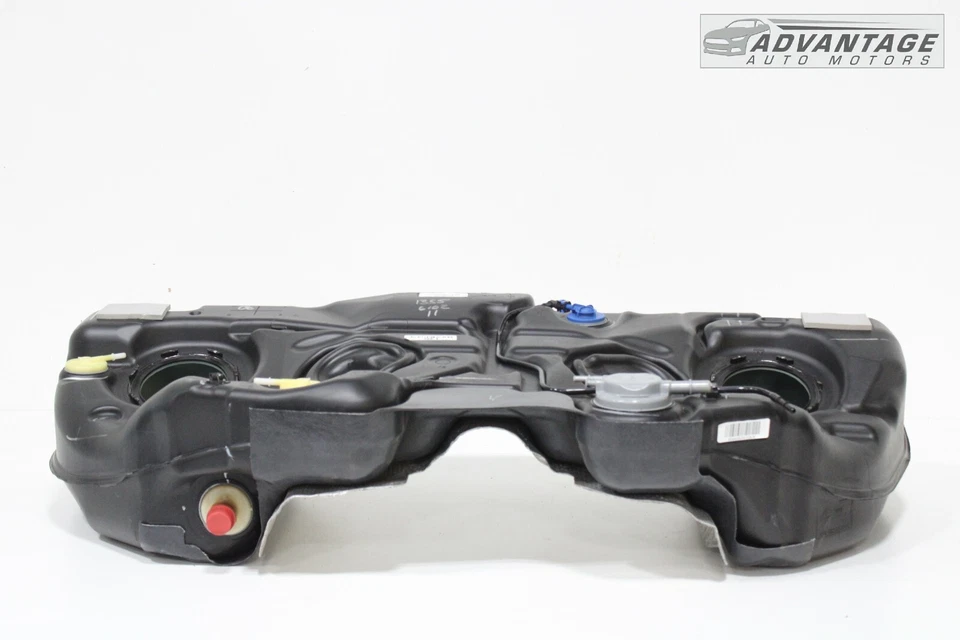 2015-2021 CHRYSLER 300 AWD 3.6L GAS REAR FUEL GASOLINE RESERVOIR TANK OEM - Image 3 of 4