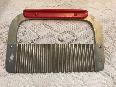 Vintage Antique Huot St Paul SERRATER Meat Tenderizer, Chopper, Red, Stainless