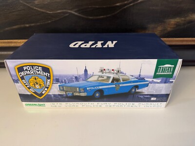 Greenlight #19043 NYPD 1975 Plymouth Fury 1:18 Scale Diecast Model New In Box