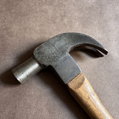 RARE EARLY VINTAGE 20oz HENRY CHENEY CARPENTERS CLAW HAMMER HAND TOOL