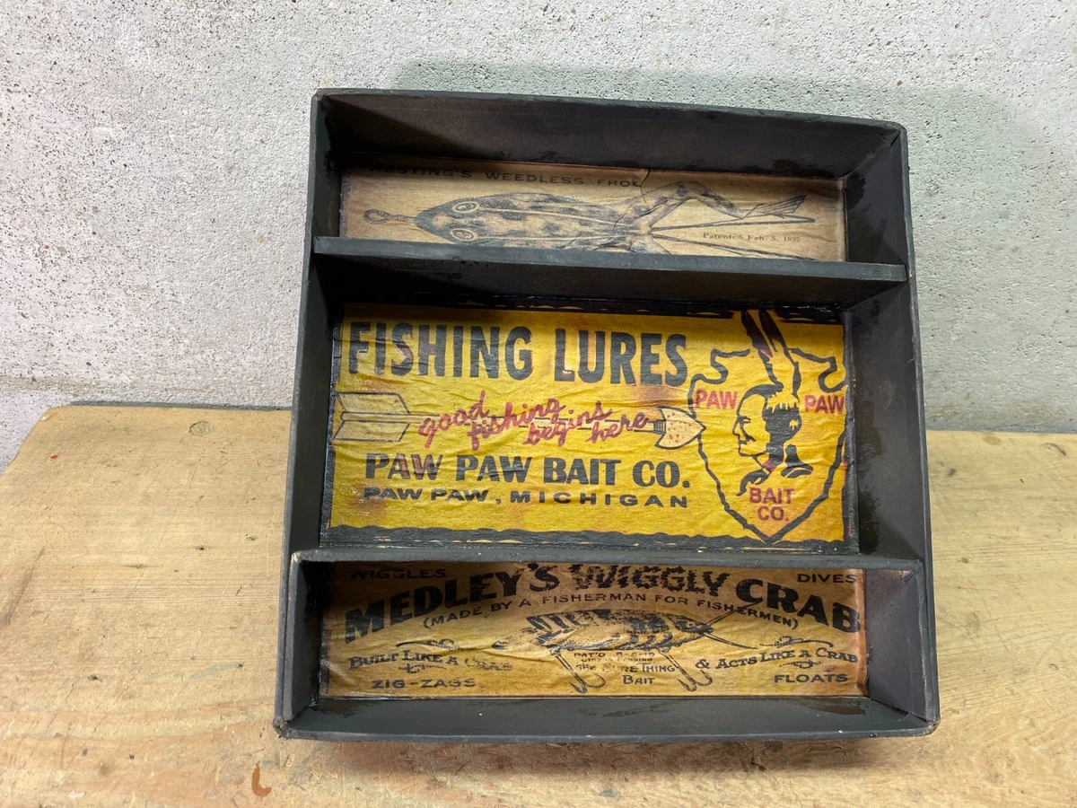FISHING LURES PAW PAW 3 VINTAGE WOOD RIVER TYPE RED HEAD & WHITE