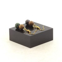 Edelsteine Und Mineralien. Ohrringe 2 Perlen Epidot Aus Australien + Holz 8 M