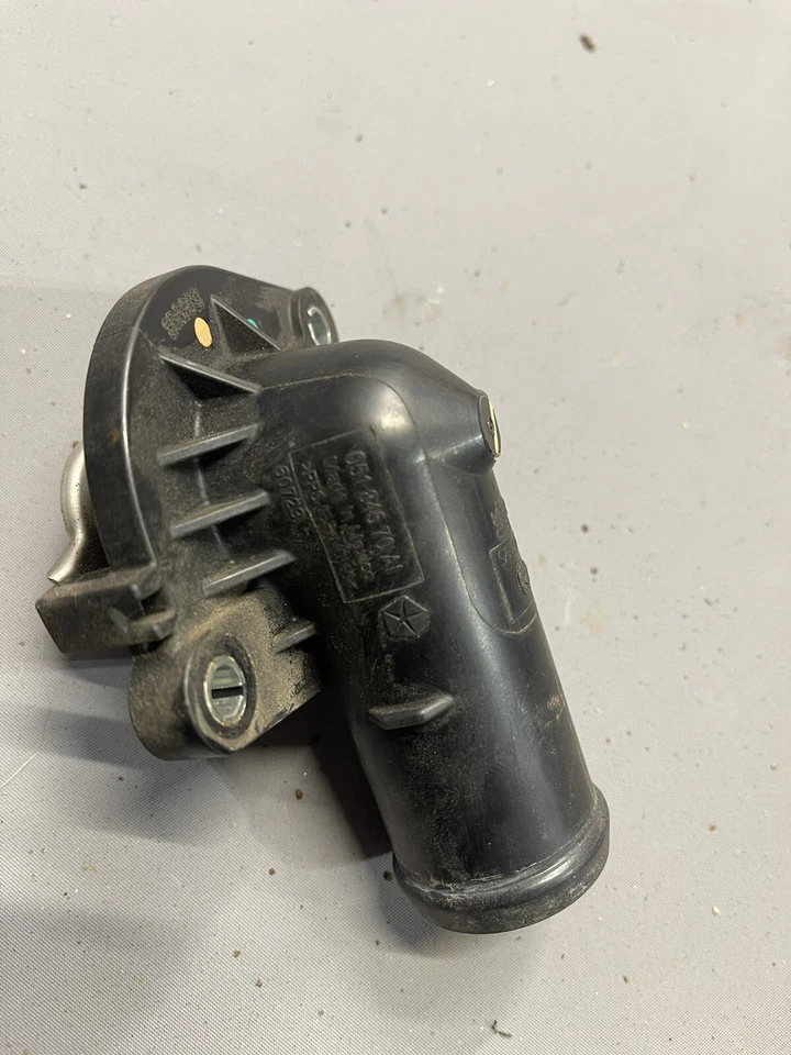 Chrysler Town & Country 2012-2016 termostato carcasa cuello de agua 3,6 Dodge Carvan Foto 2 de 3