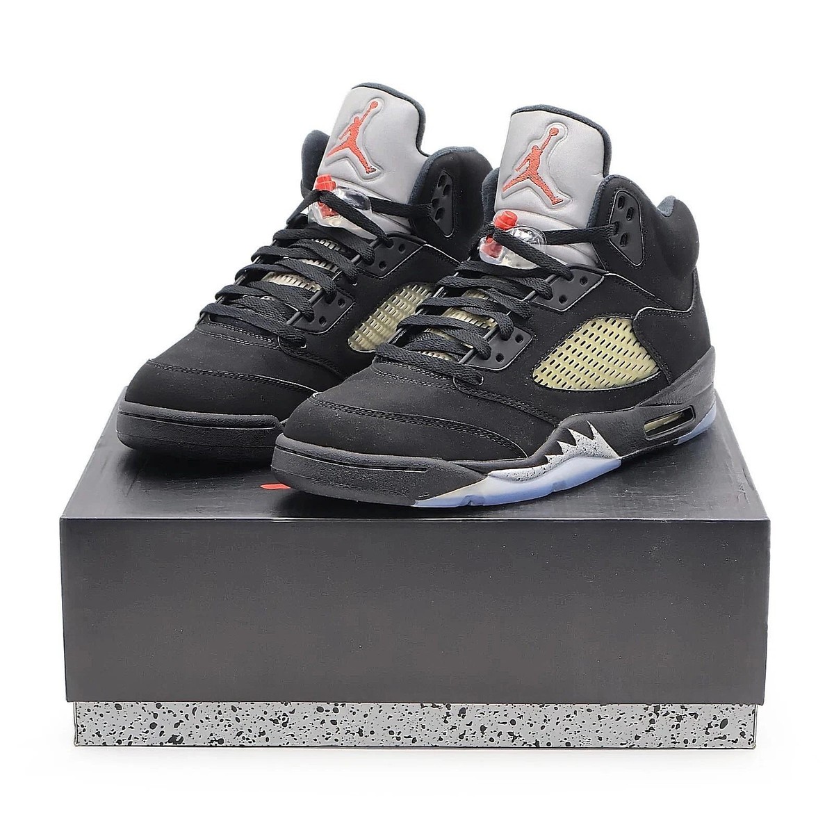 Size 7.5 - Air Jordan 5 Retro OG Black Metallic Reimagined for