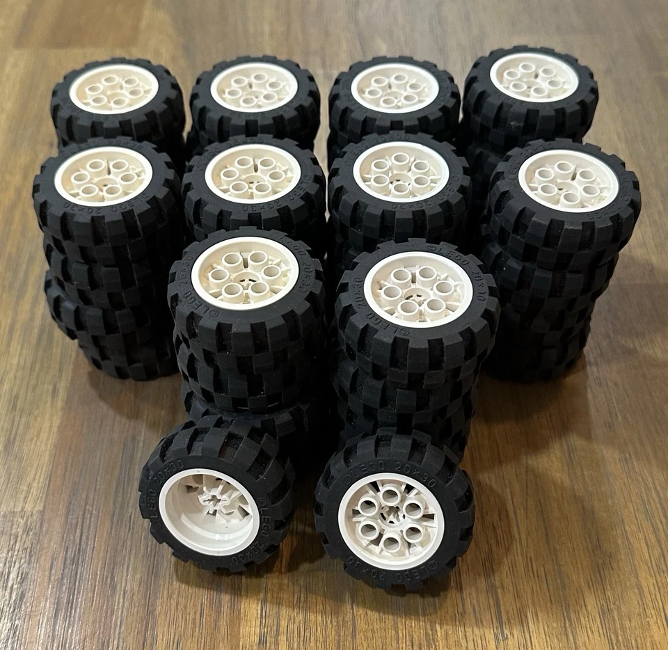 *Lote de 42* LEGO Technic Globo Rueda Blanca con Neumático Negro 20 x 30 (4266 / 2857) Foto 3 de 4