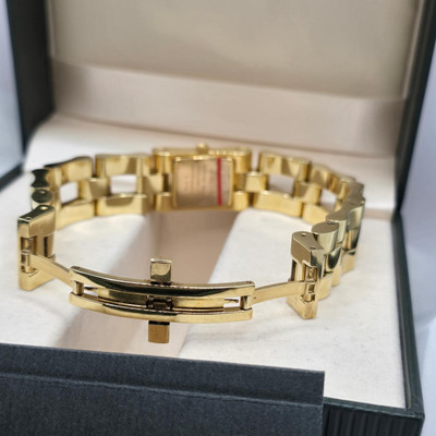 Ladies Gucci 2305L Watch Stainless Steel Bracelet Swiss Made  display picture 2