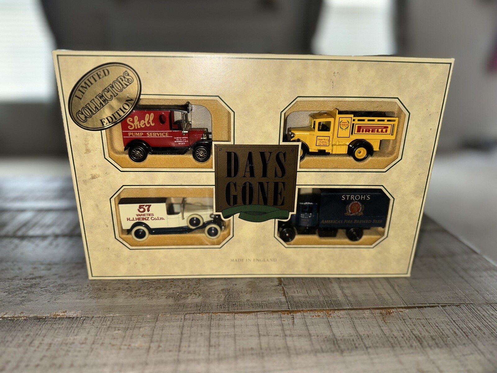 Die Cast Lledo Vintage Classic Models Days Gone Set of 4 Cars Made in England