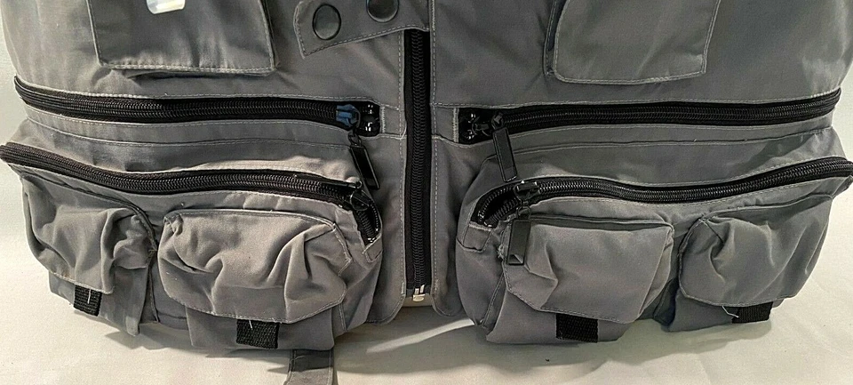 Blackhawk Northfork Fishing/Hunting Vest 10 Pocket Gray Size Medium - Image 4 of 4