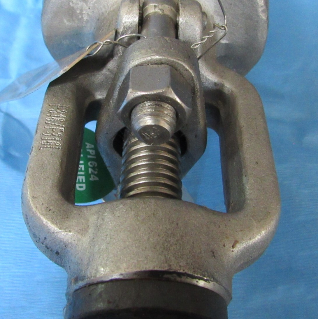 New POWELL HL38L-NACE-LE Globe Valve 2" Class 800 Socket Weld Stainless