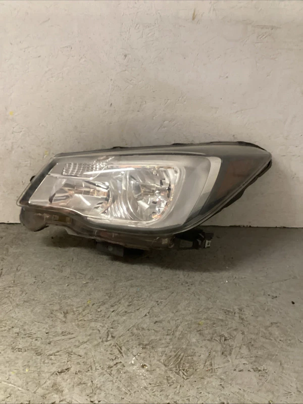 2017-2018 Subaru Forester LEFT LH DRIVER SIDE HEADLIGHT OEM HALOGEN 84001SG290